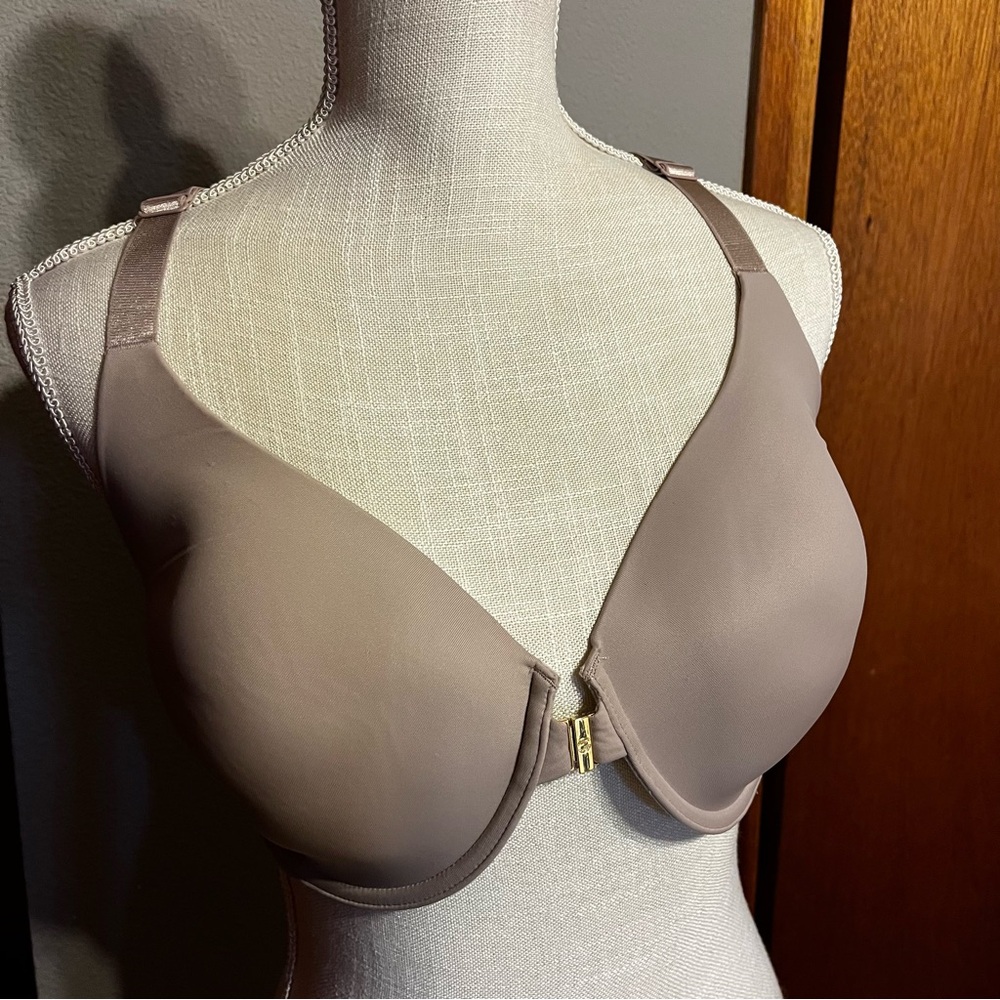 36DD VENUS Pearl Front Close Lace Back, Underwire Bra - Sonoran Sand color